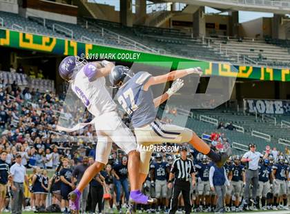 Thumbnail 1 in Lone Star vs. Lufkin (UIL 5A D1 Area) photogallery.