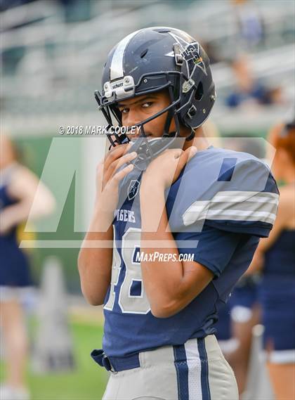 Thumbnail 1 in Lone Star vs. Lufkin (UIL 5A D1 Area) photogallery.