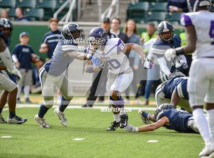 Thumbnail 2 in Lone Star vs. Lufkin (UIL 5A D1 Area) photogallery.