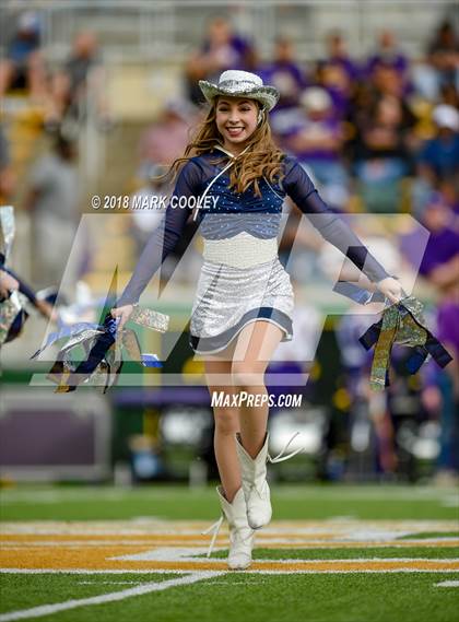 Thumbnail 3 in Lone Star vs. Lufkin (UIL 5A D1 Area) photogallery.