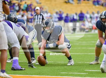 Thumbnail 1 in Lone Star vs. Lufkin (UIL 5A D1 Area) photogallery.