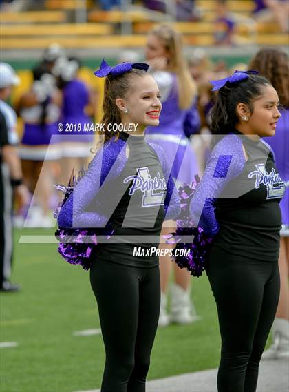 Thumbnail 1 in Lone Star vs. Lufkin (UIL 5A D1 Area) photogallery.