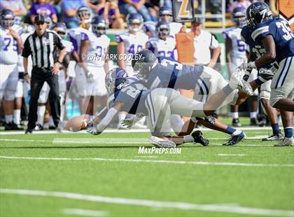 Thumbnail 1 in Lone Star vs. Lufkin (UIL 5A D1 Area) photogallery.