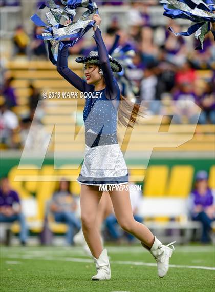 Thumbnail 1 in Lone Star vs. Lufkin (UIL 5A D1 Area) photogallery.