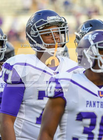 Thumbnail 3 in Lone Star vs. Lufkin (UIL 5A D1 Area) photogallery.