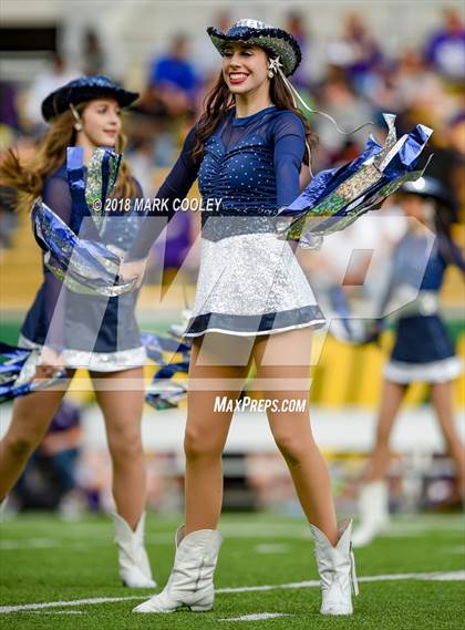 Thumbnail 2 in Lone Star vs. Lufkin (UIL 5A D1 Area) photogallery.