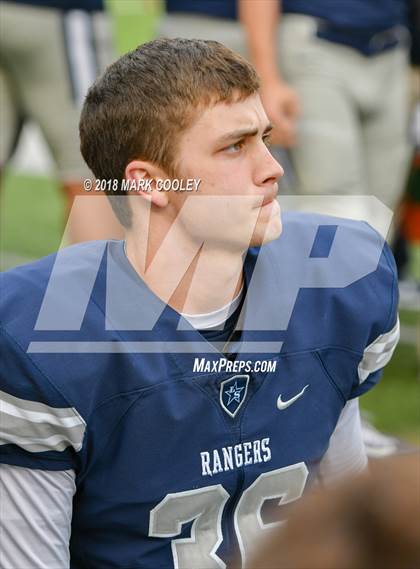 Thumbnail 2 in Lone Star vs. Lufkin (UIL 5A D1 Area) photogallery.