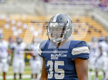 Thumbnail 1 in Lone Star vs. Lufkin (UIL 5A D1 Area) photogallery.