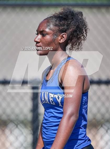 Thumbnail 3 in UIL 6A Track & Field Area 13&14 (4x100M) photogallery.