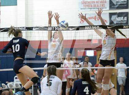 Thumbnail 1 in Cathedral Catholic vs. Shadow Ridge (Durango Fall Classic) photogallery.