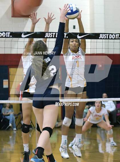 Thumbnail 3 in Cathedral Catholic vs. Shadow Ridge (Durango Fall Classic) photogallery.