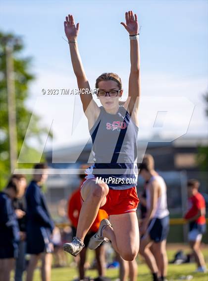 Thumbnail 1 in Rising Sun Invitational photogallery.