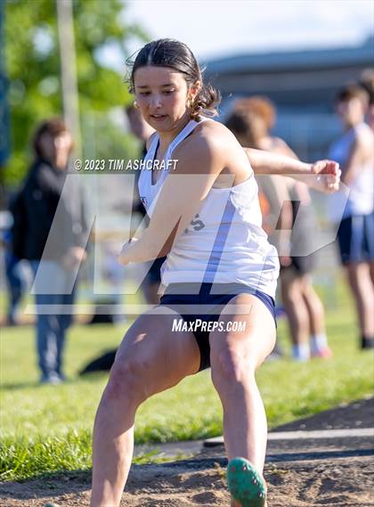 Thumbnail 2 in Rising Sun Invitational photogallery.
