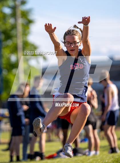 Thumbnail 2 in Rising Sun Invitational photogallery.