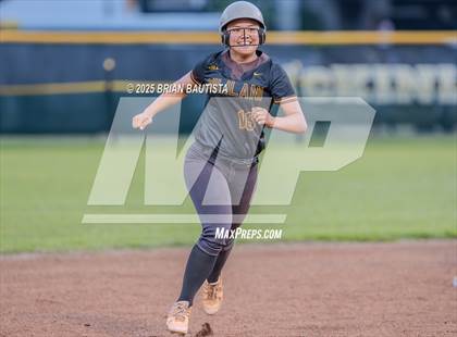 Thumbnail 2 in Mililani vs Kalani (OIA Semifinals) photogallery.