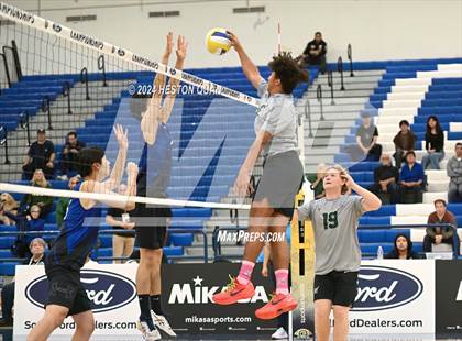Thumbnail 2 in San Marino vs. Sage Hill (CIF-SS D5 Boys Volleyball Finals) photogallery.