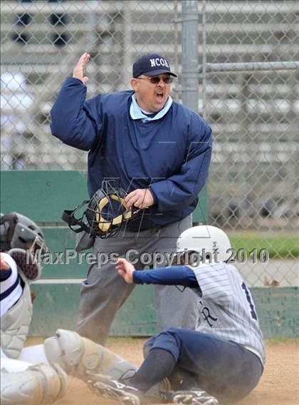 Thumbnail 1 in Alhambra vs. Casa Roble (Victory Pre-Season Tournament) photogallery.