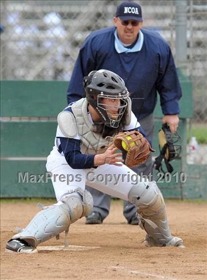 Thumbnail 3 in Alhambra vs. Casa Roble (Victory Pre-Season Tournament) photogallery.