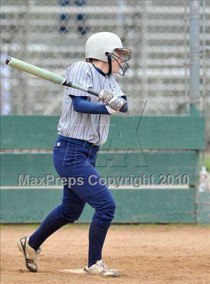 Thumbnail 1 in Alhambra vs. Casa Roble (Victory Pre-Season Tournament) photogallery.