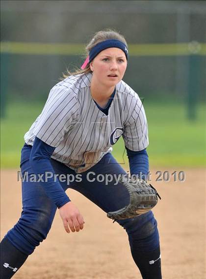 Thumbnail 3 in Alhambra vs. Casa Roble (Victory Pre-Season Tournament) photogallery.