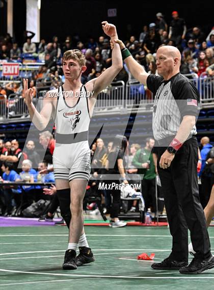 Thumbnail 1 in UIL 5A/6A State Championships photogallery.