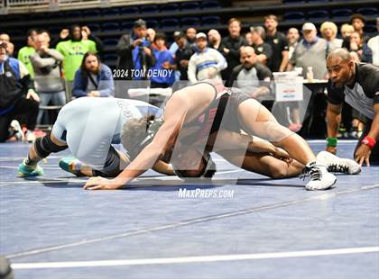 Thumbnail 3 in UIL 5A/6A State Championships photogallery.