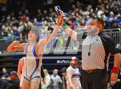 Thumbnail 2 in UIL 5A/6A State Championships photogallery.