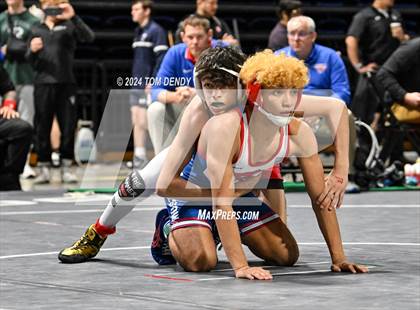 Thumbnail 3 in UIL 5A/6A State Championships photogallery.