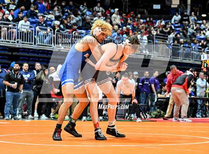 Thumbnail 1 in UIL 5A/6A State Championships photogallery.