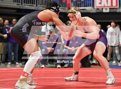 Thumbnail 1 in UIL 5A/6A State Championships photogallery.
