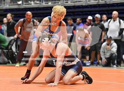 Thumbnail 3 in UIL 5A/6A State Championships photogallery.
