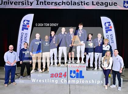 Thumbnail 2 in UIL 5A/6A State Championships photogallery.