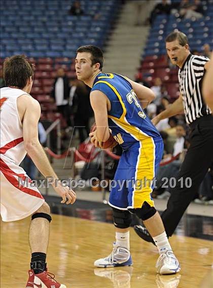 Thumbnail 1 in Ripon Christian vs. Victory Christian (CIF SJS D5 Final) photogallery.