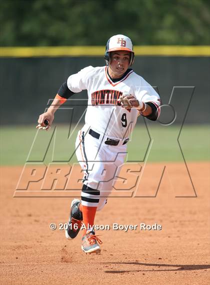 Thumbnail 3 in Huntington Beach vs. Trinity Christian (National High School Invitational) photogallery.