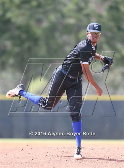 Thumbnail 3 in Huntington Beach vs. Trinity Christian (National High School Invitational) photogallery.