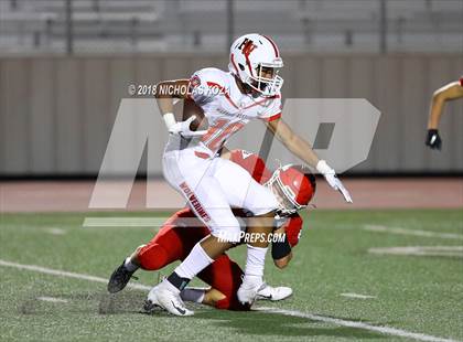 Thumbnail 3 in Harvard-Westlake vs. Burroughs photogallery.