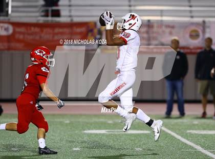 Thumbnail 2 in Harvard-Westlake vs. Burroughs photogallery.