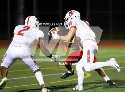 Thumbnail 3 in Harvard-Westlake vs. Burroughs photogallery.