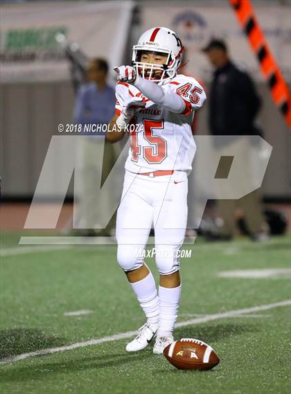 Thumbnail 1 in Harvard-Westlake vs. Burroughs photogallery.