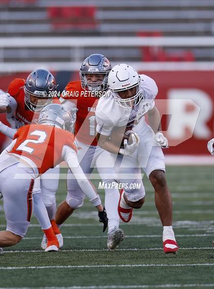 Thumbnail 3 in Lone Peak vs Skyridge (UHSAA 6A Semifinal) photogallery.