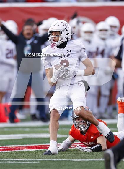Thumbnail 3 in Lone Peak vs Skyridge (UHSAA 6A Semifinal) photogallery.