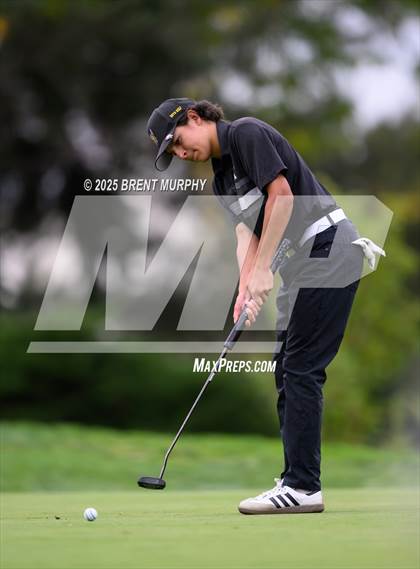 Thumbnail 2 in CHSAA 4A Finals - Day 1 photogallery.
