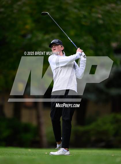 Thumbnail 2 in CHSAA 4A Finals - Day 1 photogallery.