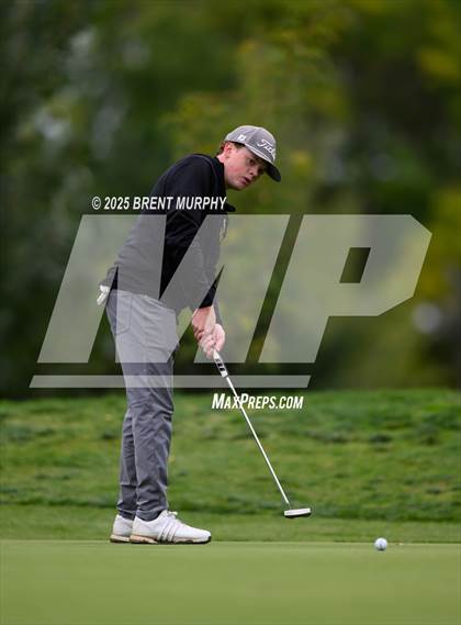 Thumbnail 2 in CHSAA 4A Finals - Day 1 photogallery.