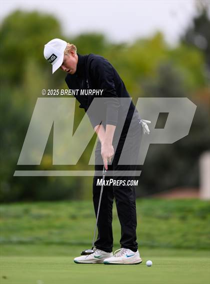 Thumbnail 2 in CHSAA 4A Finals - Day 1 photogallery.