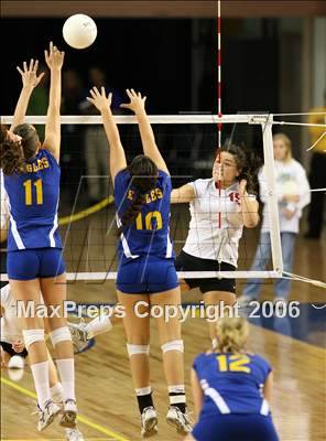 Thumbnail 2 in Castilleja vs. Bakersfield Christian (State D5 Final)  photogallery.
