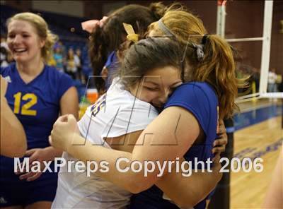 Thumbnail 1 in Castilleja vs. Bakersfield Christian (State D5 Final)  photogallery.
