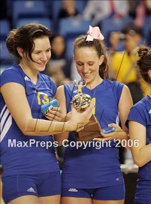 Thumbnail 1 in Castilleja vs. Bakersfield Christian (State D5 Final)  photogallery.