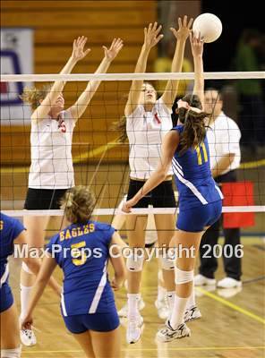 Thumbnail 2 in Castilleja vs. Bakersfield Christian (State D5 Final)  photogallery.