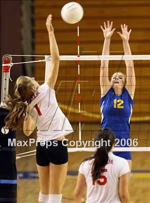 Thumbnail 2 in Castilleja vs. Bakersfield Christian (State D5 Final)  photogallery.
